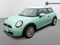 Usado Mini Cooper Exclusive 2024 Verde Utilitario