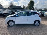 Used Toyota Aygo X-play 2018 White Hatchback