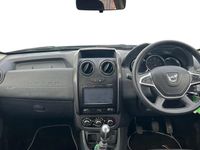 Second-hand Dacia Duster 109 CP (80 kW) 2018 Albastru SUV