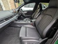 Used Audi RS4 Business 451 HP (331 kW) 2018 Green Estate