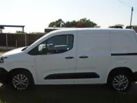 Used Citroën Berlingo Start 100 HP (73 kW) 2019 White MPV