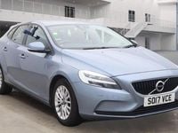 Used Volvo V40 Momentum 152 HP (111 kW) 2017 Blue Hatchback