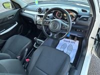 Usado Suzuki Swift SZ-L 83 HP (61 kW) 2023 Branco Citadino