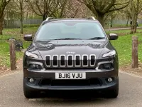 Usado Jeep Cherokee Longitude Plus 200 CV (147 kW) 2016 Gris SUV