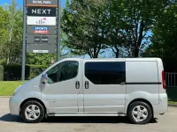 Begagnad Renault Trafic 150 HK (110 kW) 2010 Silver Minibuss