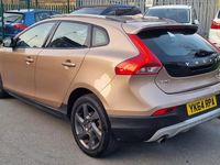 Begagnad Volvo V40 2014 Brun Halvkombi