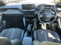Second-hand Peugeot e-208 GT 98 kW (134 CP) 2022 Galben Hatchback