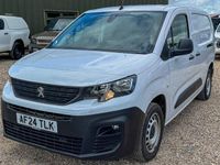 Used Peugeot Partner Premium 131 HP (96 kW) 2023 White MPV