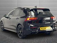 Second-hand VW Golf VIII Black Edition 150 CP (110 kW) 2024 Negru Hatchback