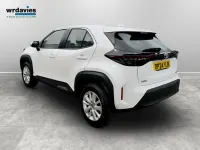 Used Toyota Yaris Hybrid 2024 Pure white Estate