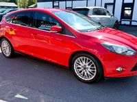 Used Ford Focus Zetec 125 HP (91 kW) 2014 Red Hatchback