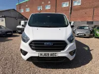Used Ford Transit Custom Limited 130 HP (95 kW) 2019 White Van