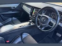 Used Volvo S90 R-Design 187 HP (137 kW) 2017 Silver Sedan