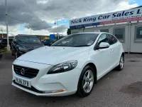 Used Volvo V40 120 HP (88 kW) 2016 White Hatchback