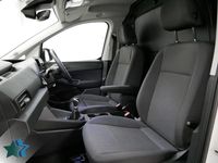 Used VW Caddy 102 HP (75 kW) 2022 White MPV