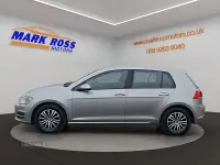 Usado VW Golf VII S 105 HP (77 kW) 2015 Prateado Citadino