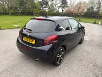 Gebraucht Peugeot 208 GT-line 110 PS (80 kW) 2016 Blau Kleinwagen