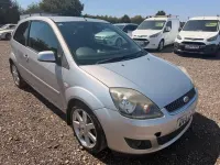 Used Ford Fiesta Zetec 75 HP (55 kW) 2007 Silver Hatchback