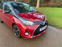 Used Toyota Yaris Hybrid Design 2017 Red/black Hatchback