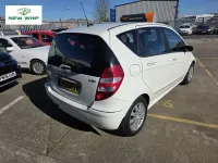Begagnad Mercedes A180 Elegance 109 HK (80 kW) 2008 Vit Halvkombi