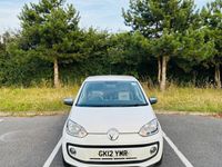 Used VW up! 74 HP (54 kW) 2012 White Hatchback