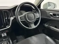 Used Volvo V60 Momentum 250 HP (183 kW) 2018 White Estate