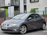 Begagnad Honda Civic EX 140 HK (102 kW) 2010 Silver Halvkombi