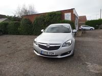 used Vauxhall Insignia 1.4i 16v Turbo (140ps) Design (Nav) (s/s) Hatchback 5d 1364cc