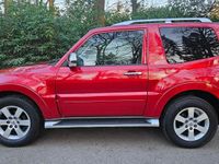 Used Mitsubishi Shogun Warrior 197 HP (144 kW) 2010 Red SUV