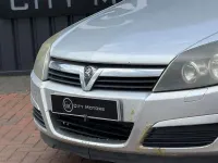Used Vauxhall Astra Club 79 HP (58 kW) 2004 Silver Hatchback