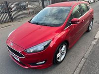 Used Ford Focus Zetec 125 HP (91 kW) 2015 Red Hatchback