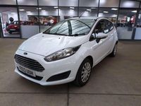 Used Ford Fiesta Style 82 HP (60 kW) 2013 White Hatchback