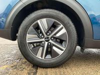 Used Kia Niro 139 HP (102 kW) 2022 Blue SUV