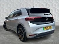 Usado VW ID.3 Pro 147 kW (200 CV) 2026 Plateado Utilitario
