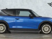 Used Mini Cooper Hatch 154 HP (113 kW) 2024 Blue Hatchback