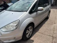 Usado Ford S-MAX Zetec 2009 Prateado Monovolume