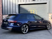 Usado Audi S4 Black Edition 2020 Azul Familiar