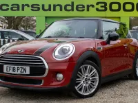 Używany Mini Cooper Hatch 136 KM (100 kW) 2018 Czerwony Hatchback