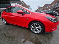 Used Vauxhall Astra SRi 136 HP (100 kW) 2016 Red Hatchback