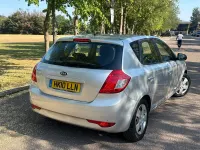 Used Kia Ceed 89 HP (65 kW) 2010 Silver Hatchback