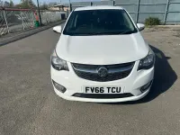 Używany Vauxhall Viva 2016 Biały Hatchback