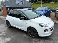 Used Vauxhall Adam Glam 87 HP (63 kW) 2015 White Hatchback