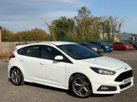 Used Ford Focus ST 185 HP (136 kW) 2016 White Hatchback