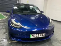 Usado Tesla Model 3 Standard Range 180 kW (245 HP) 2022 Azul Sedan