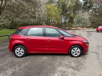 Used Citroën C4 PureTech 2019 Red MPV