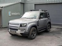 Używany Land Rover Defender S 250 KM (183 kW) 2022 Szary SUV