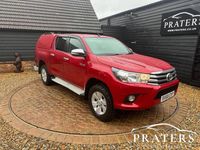Used Toyota HiLux 150 HP (110 kW) 2018 Red Pickup