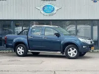 Second-hand Isuzu D-Max 2016 Albastru Pickup