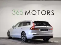 Begagnad Volvo V60 Momentum 150 HK (110 kW) 2020 Silver Kombi