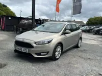 Używany Ford Focus Zetec 125 KM (91 kW) 2015 Srebrny Kombi